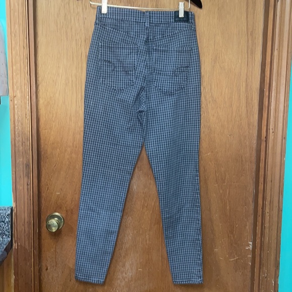 •AMERICAN EAGLE•BLACK/GRAY CHECKER CURVY HIGH-RISE JEGGING NEXT LEVEL STRETCH 6 - Picture 3 of 8